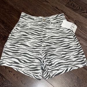 NWT Zara Zebra mom shorts